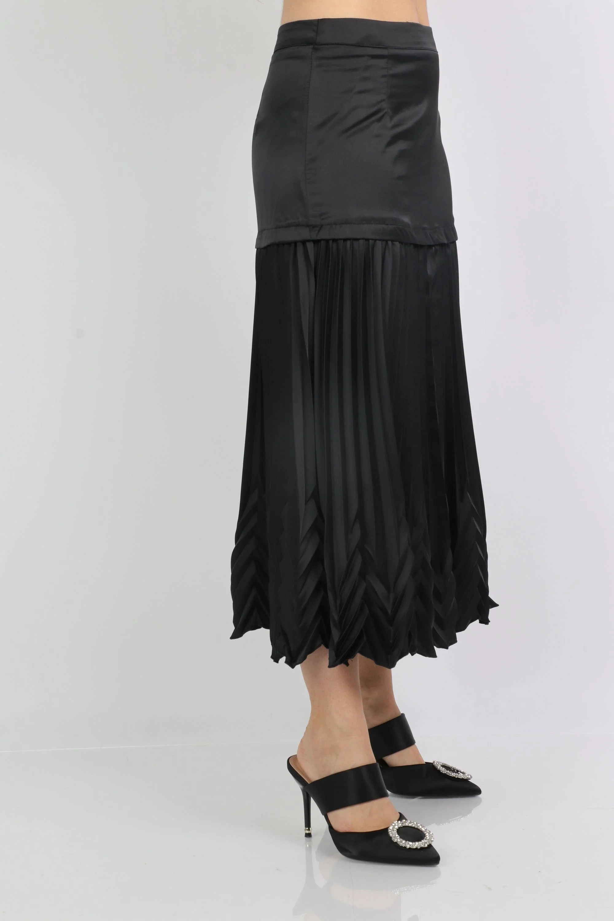 تنورة ميدي ستان تصميم سادة ناعم مع بيليسيه - Image 8