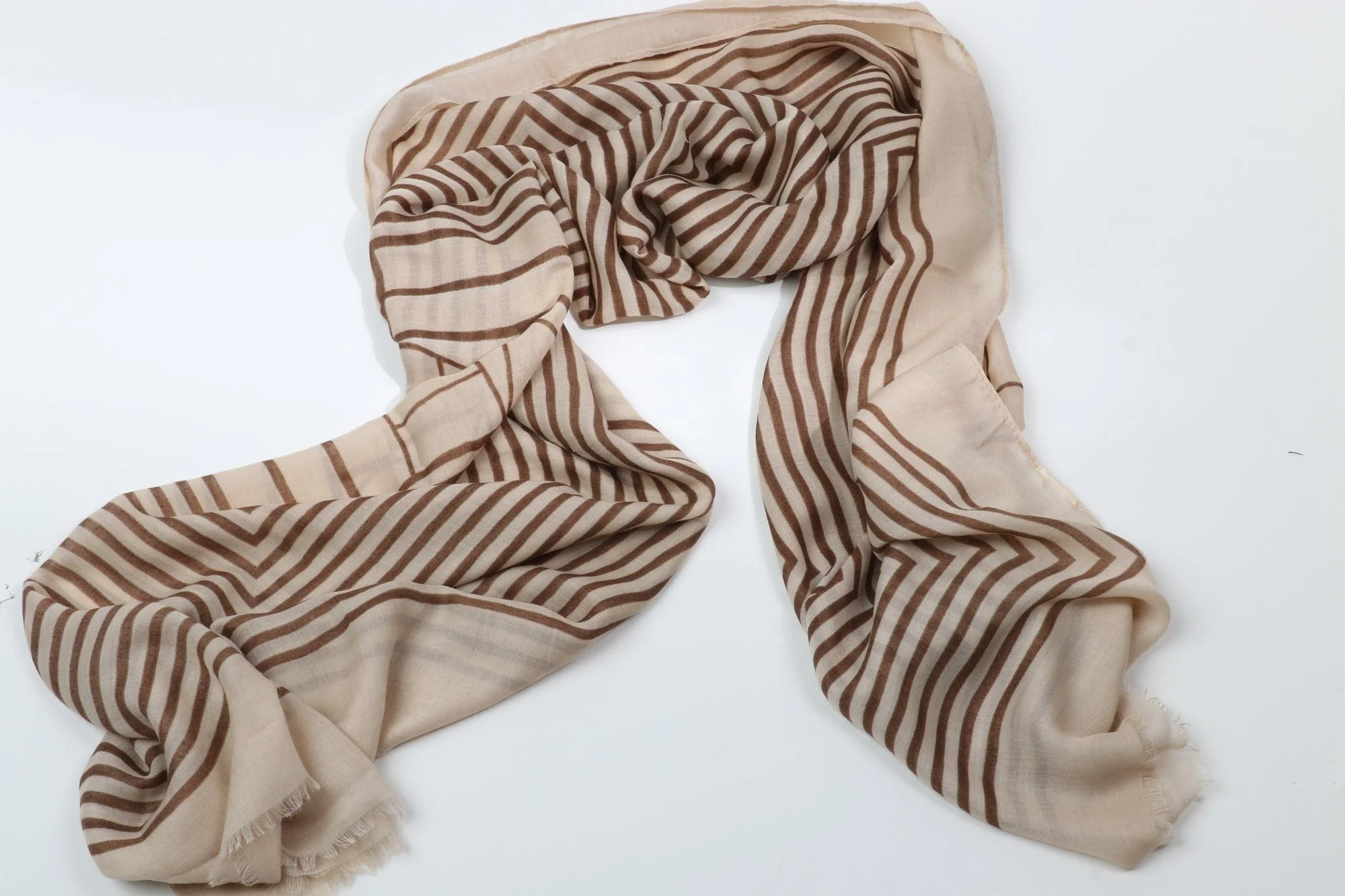 وشاح مربعات مخطط طويل - Image 3