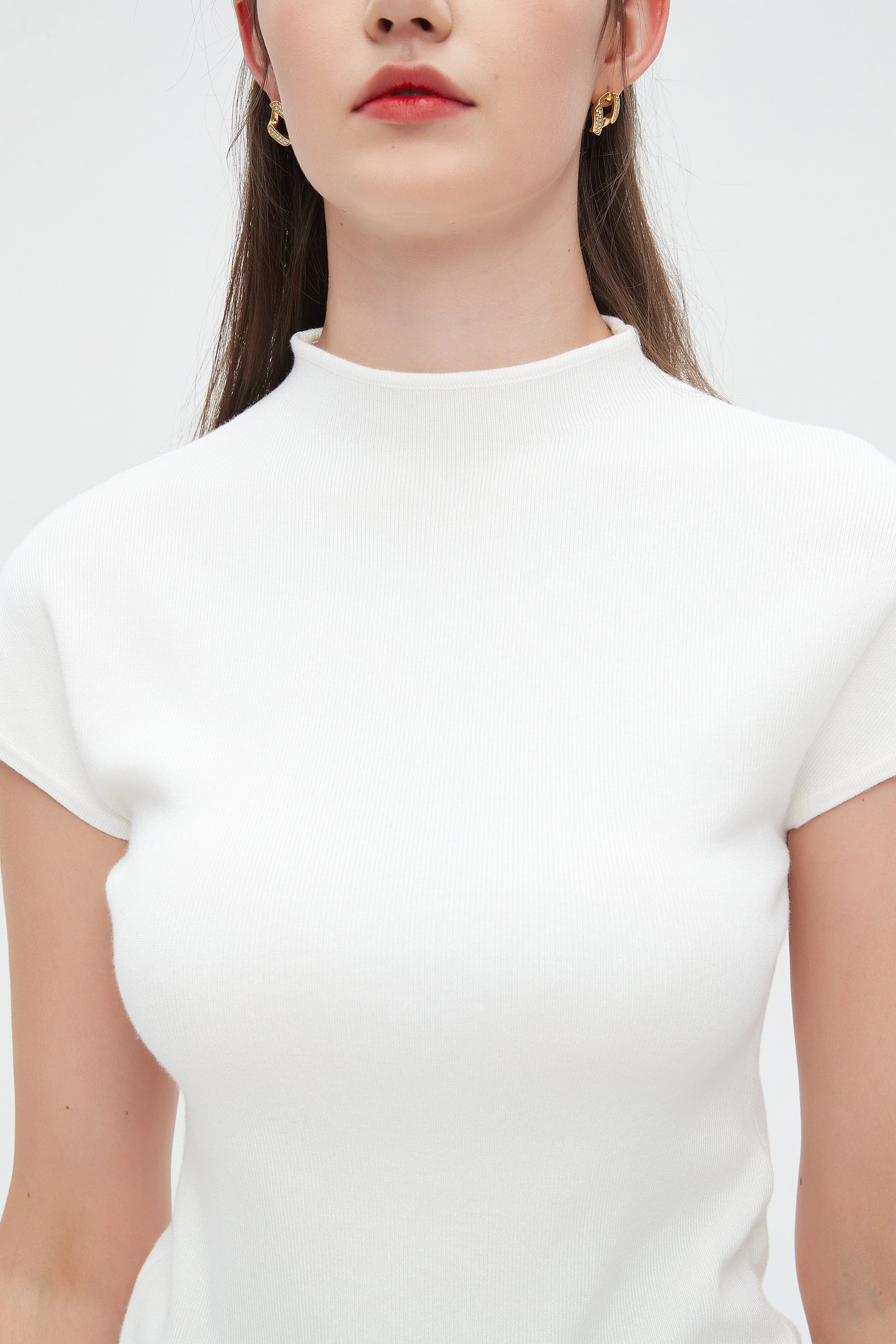 بلوزة نسائية بأكمام قصيرة - Image 17