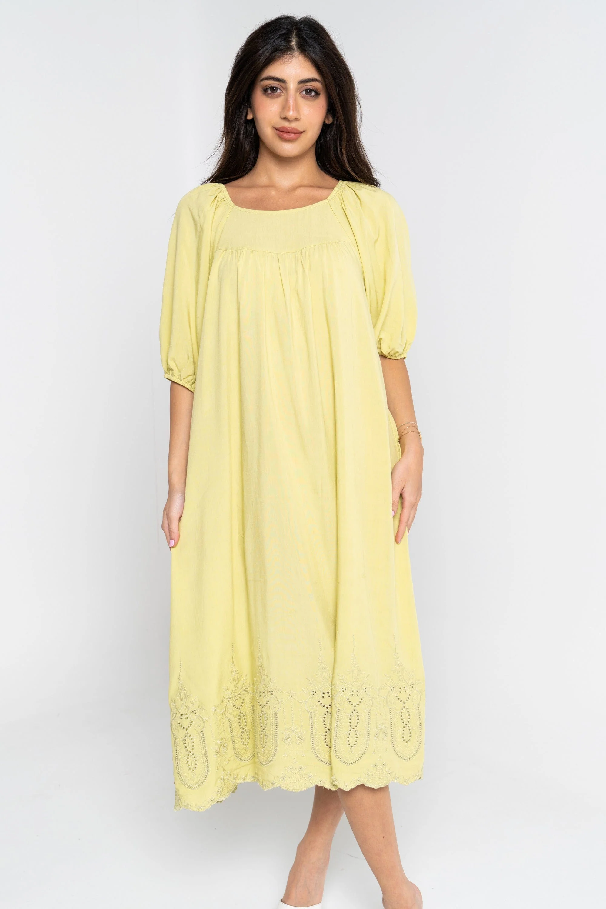 فستان ميدي 3/4 كم سادة بفتحة رقبة دائرية - Image 4