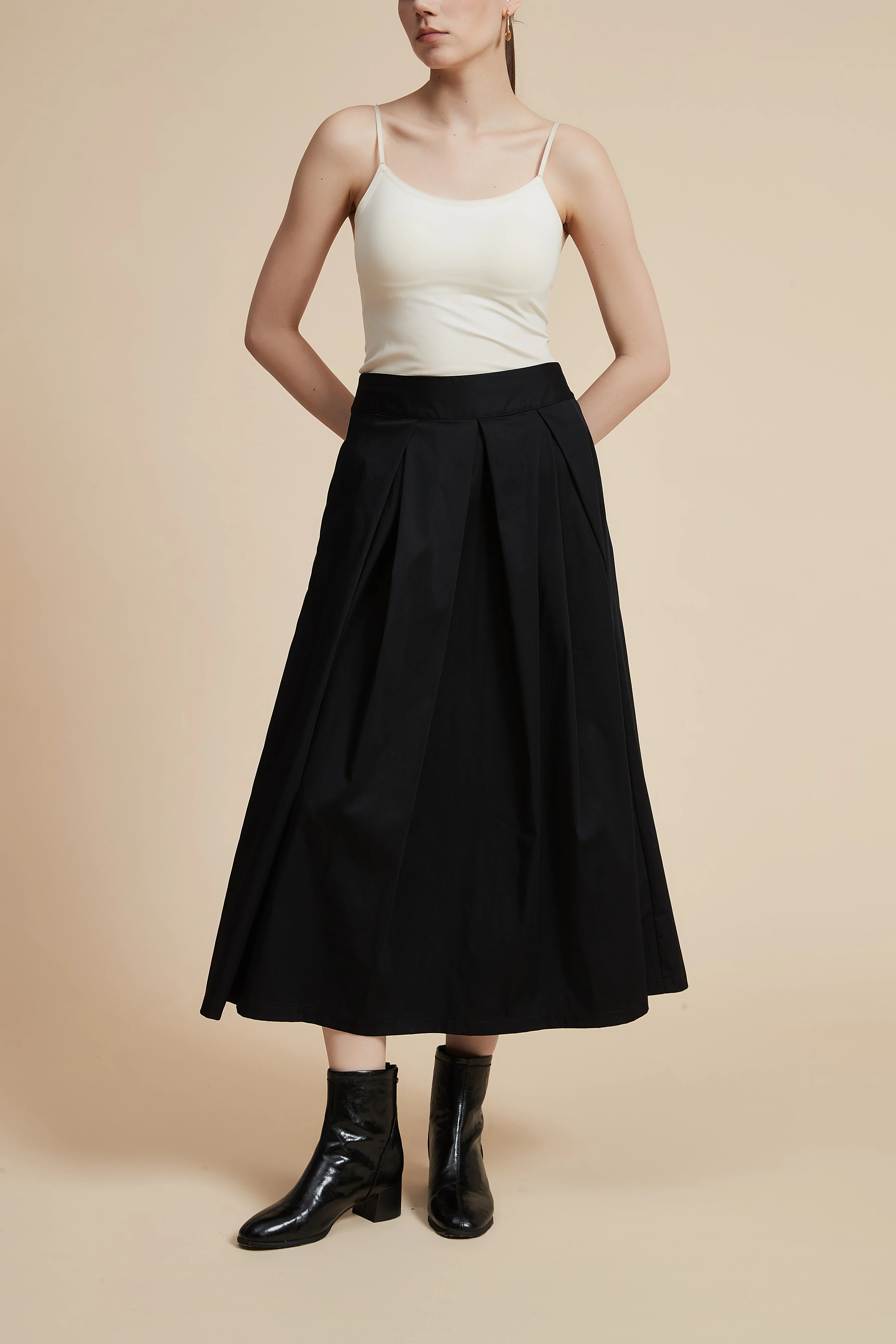 تنورة ميدي سادة بقصة واسعة - Image 5