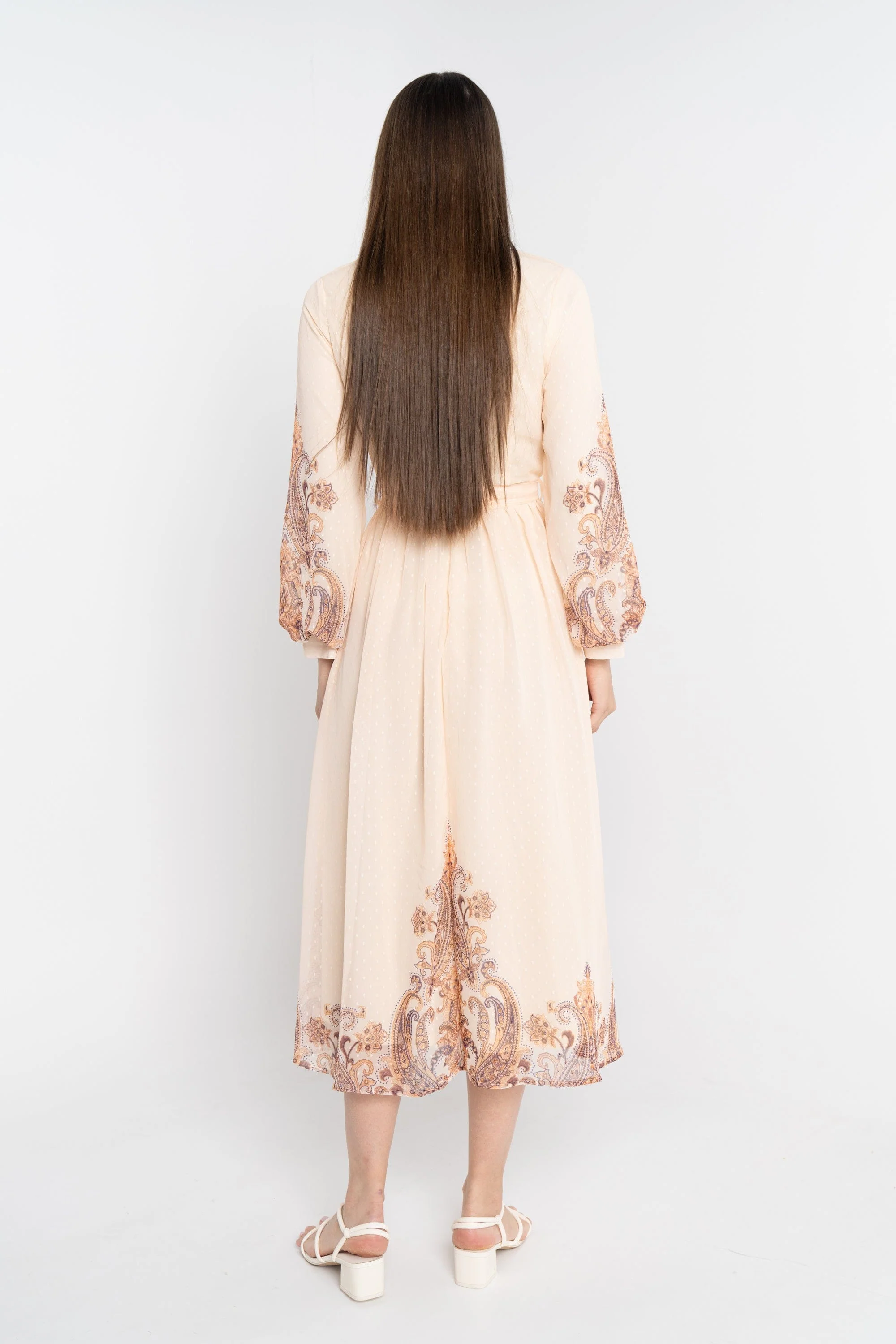 فستان ميدي بأكمام طويلة منقوشة - Image 3