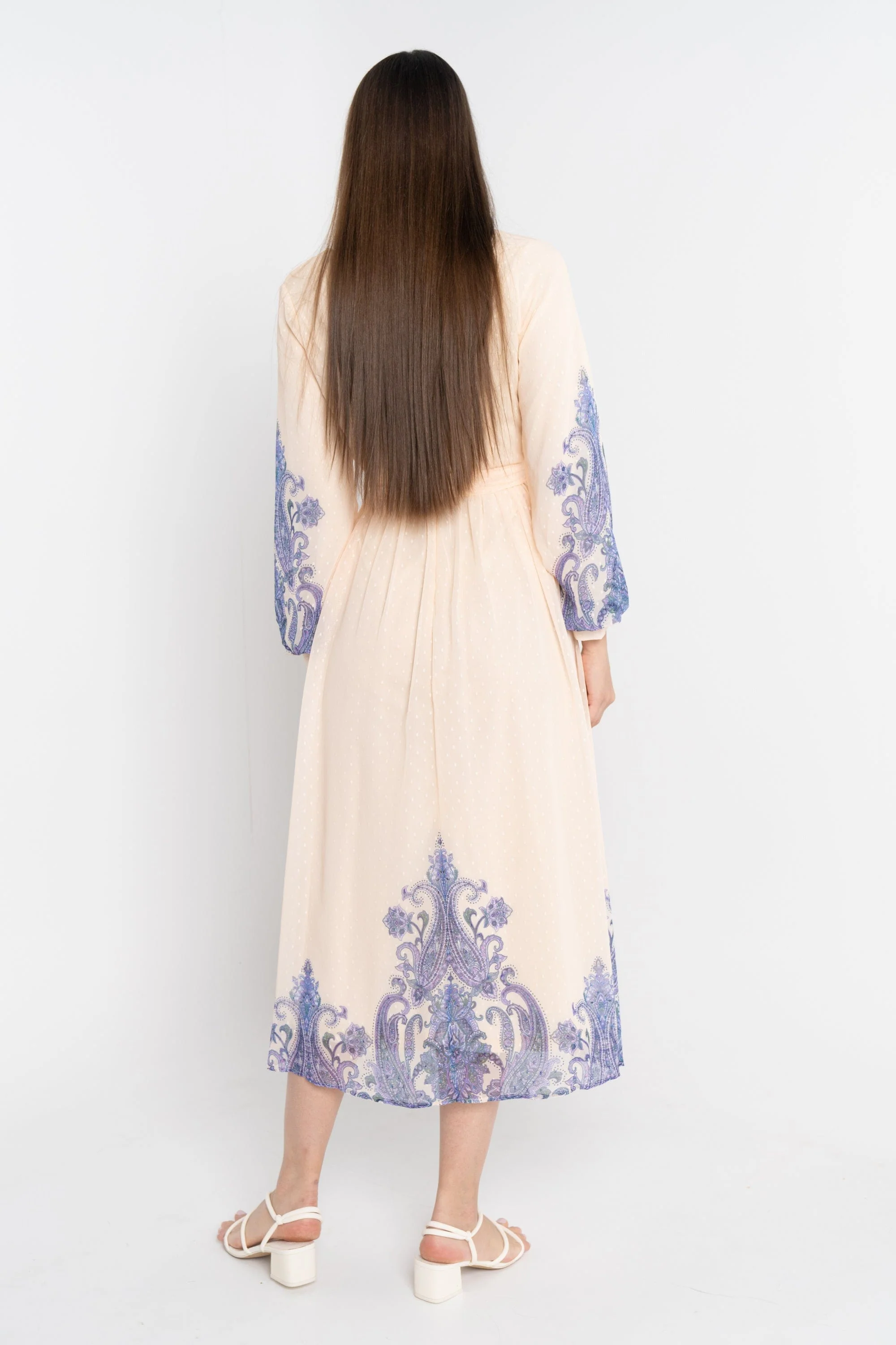 فستان ميدي بأكمام طويلة منقوشة - Image 7