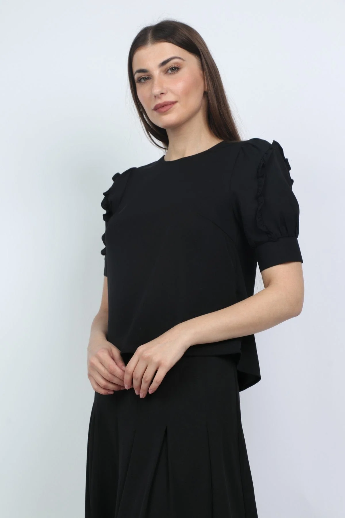 بلوزة سادة كم قصير مكشكشة نسائي - Image 7