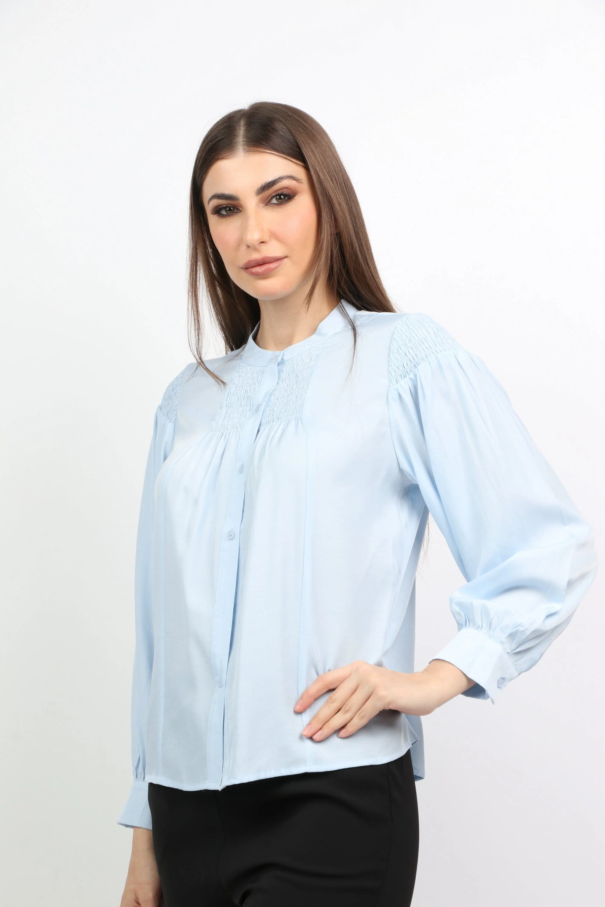 بلوزة مكشكشة من الصدر أزرار أمامية كم طويل نسائي - Image 2