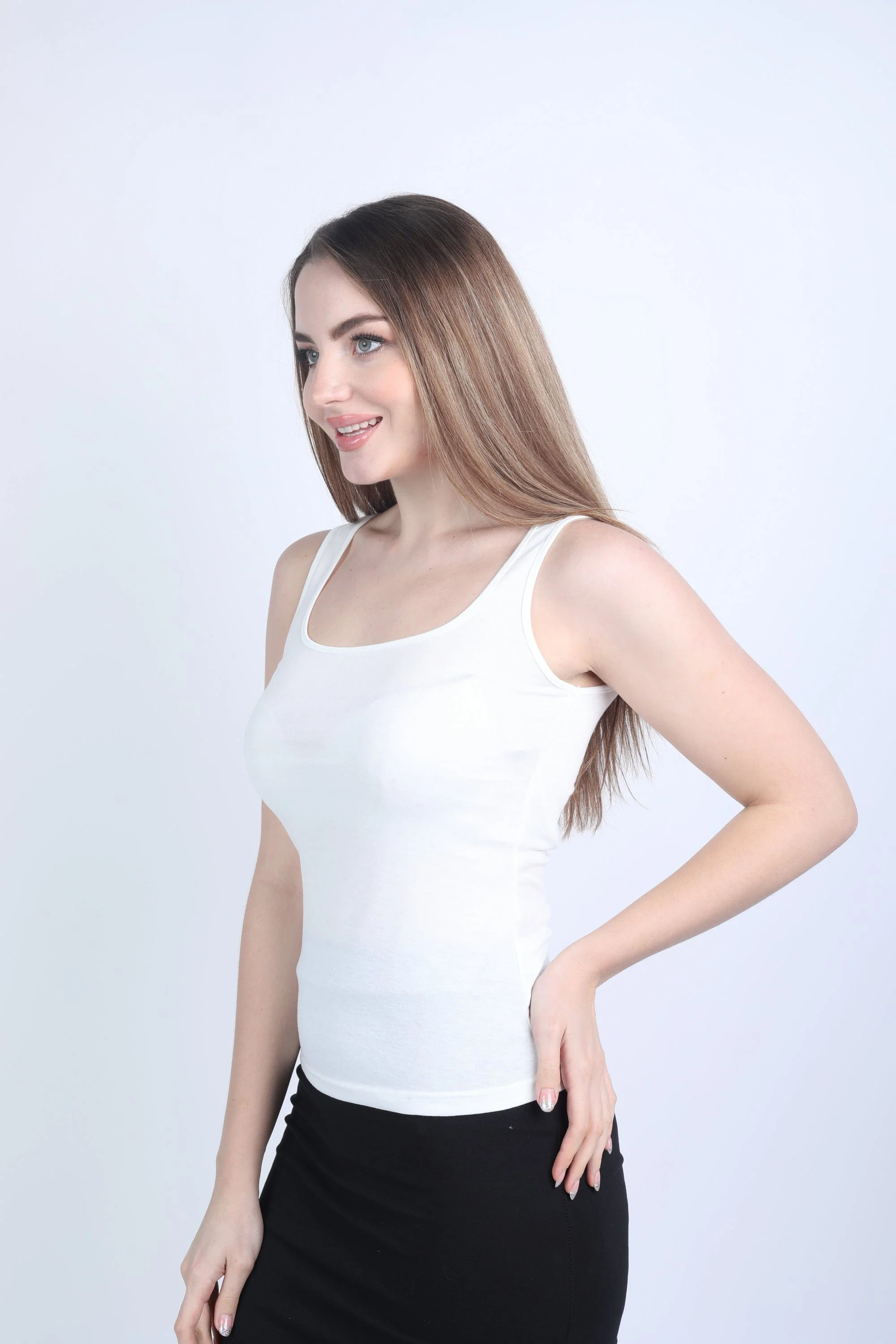 بلوزة سادة حمالات عريضة مفتوحة نسائي - Image 12